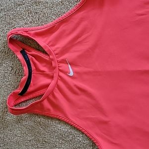 Nike tank